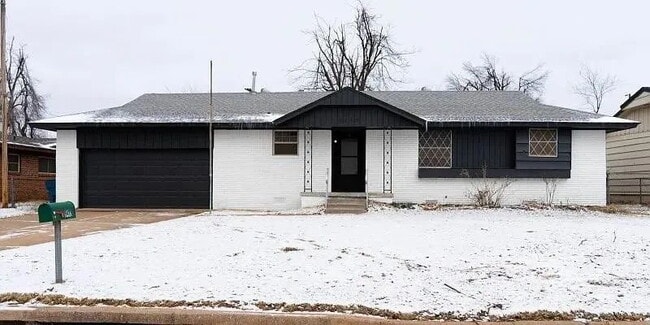 Photo - Charming 3-Bedroom Home with a Massive, Fenced Backyard!