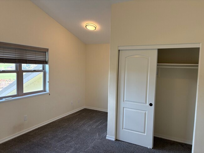 Foto del edificio - 40197 SW Nelson Dr