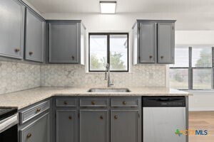 Foto del edificio - 5007 Pepper Mill Hollow