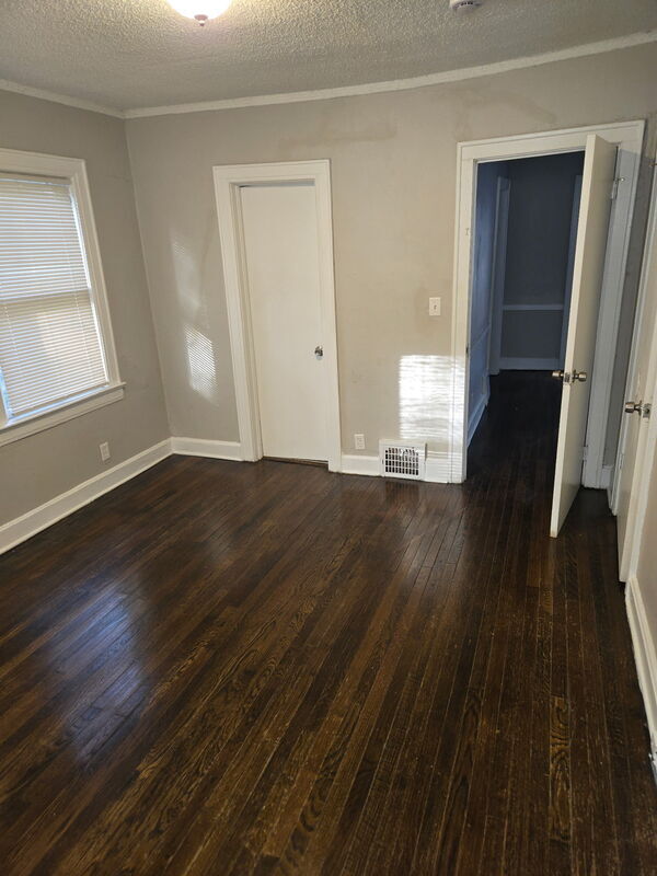 Building Photo - 5529 Michigan Ave