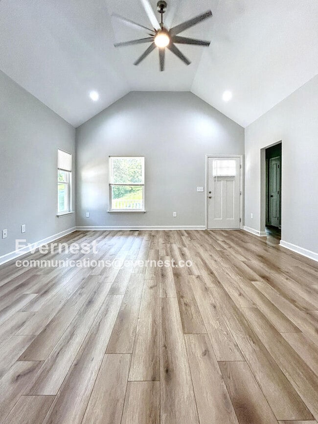 Foto del edificio - 212 Malvern Dr SW