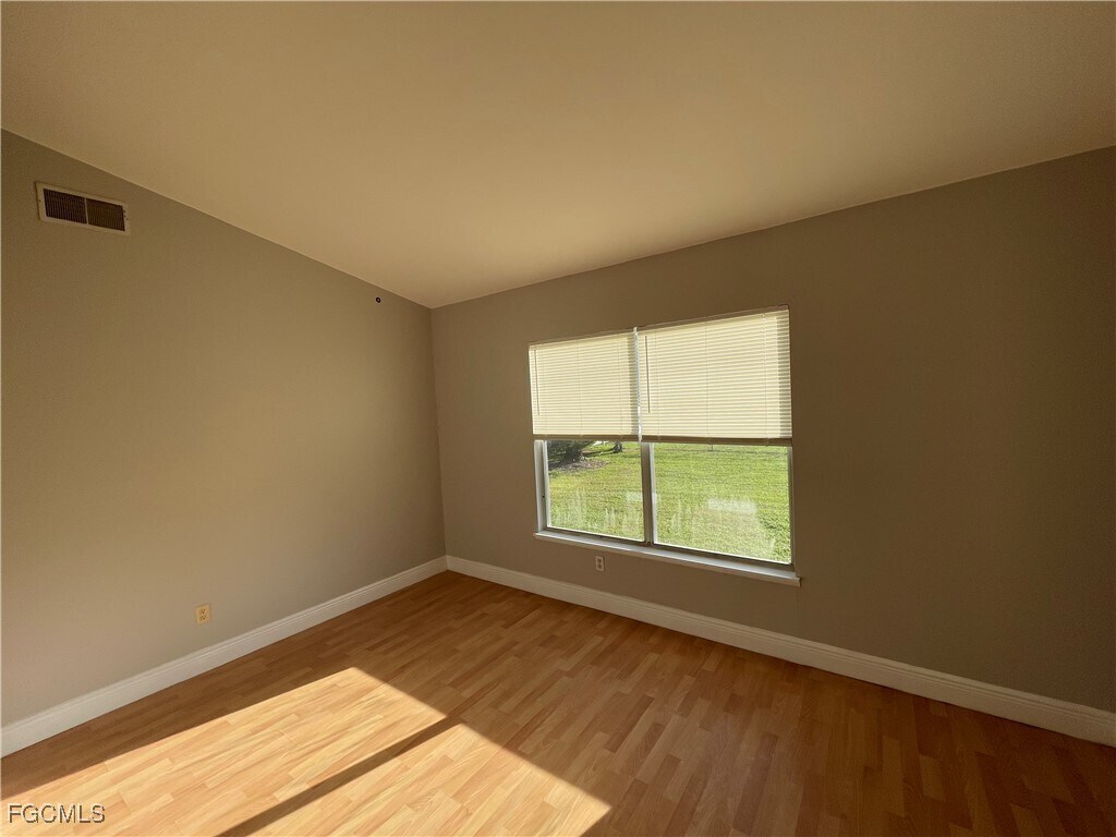 Foto del edificio - 1409 SW 11th Pl