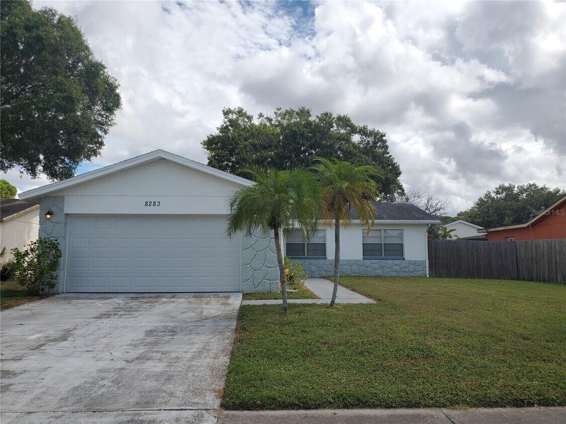 8283 Denise Dr, Seminole, FL 33777 House Rental in Seminole, FL