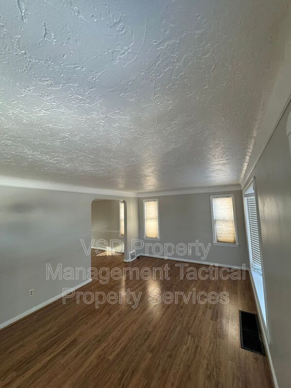 Building Photo - 12930 Havana Rd