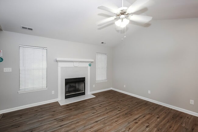 Foto del edificio - 4006 Craven Hill Dr