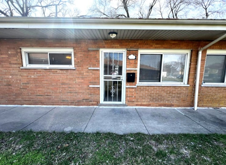 Photo - 9136 S Anthony Ave (Chicago, IL)