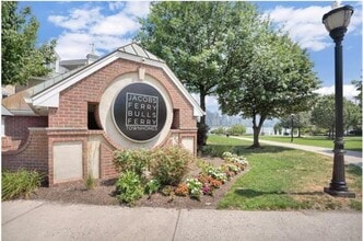 Building Photo - 169 Price Ct