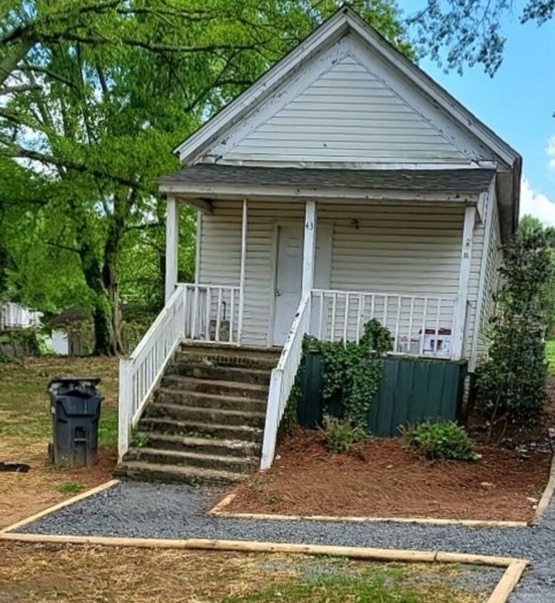 Primary Photo - Renovated 1 BR 1 BA home in East Newnan