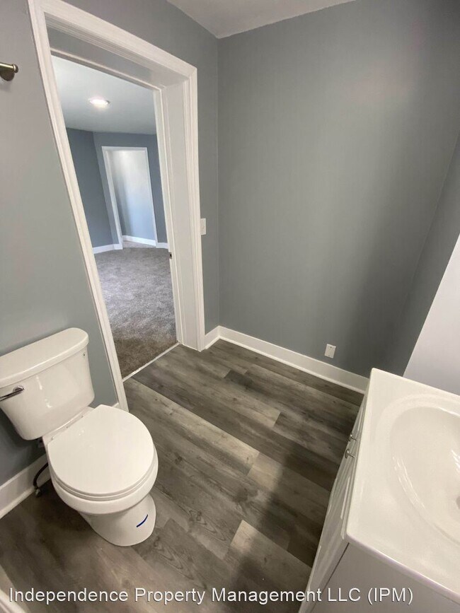 Foto del edificio - 4 br, 3 bath House - 102 E Main St.