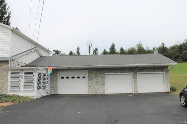 Building Photo - 1510 Indian Hill Rd