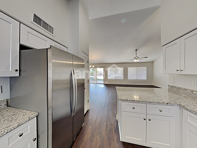 Foto del edificio - 5383 W Elgin St