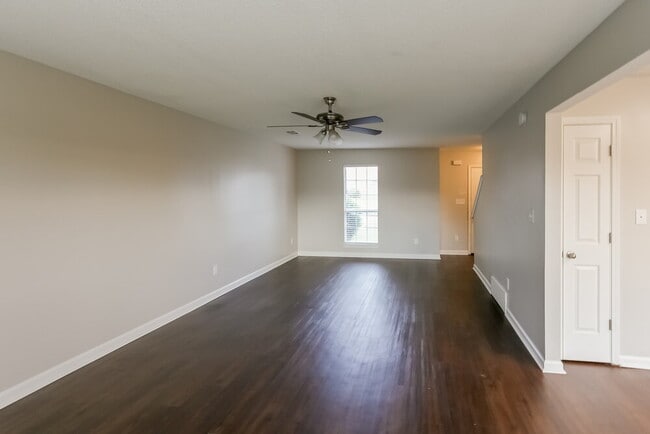 Building Photo - 4881 Phipps Dr