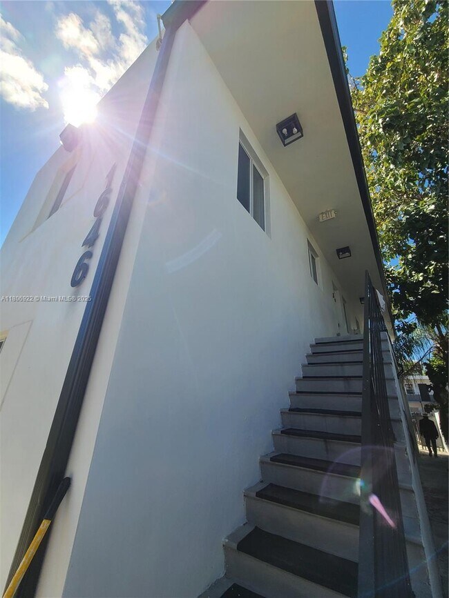 Foto del edificio - 1646 NW 1st Pl