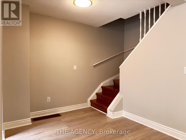 Photo du bâtiment - 477-477 Dean Ave