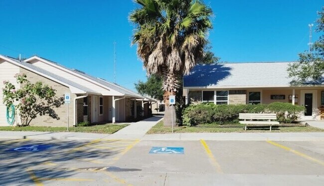 Foto del edificio - 602 W Commons St
