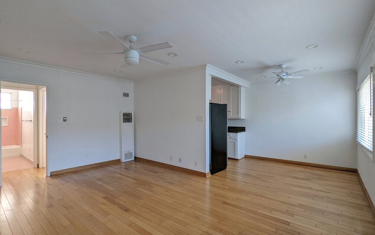 Foto principal - 1037 Euclid St