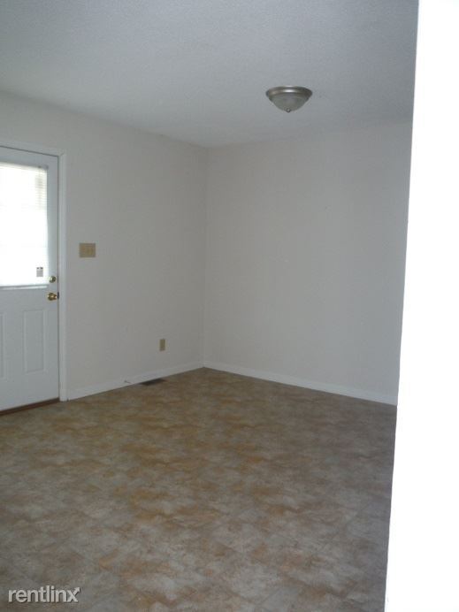 Building Photo - 2 br, 1 bath  - 1016 Brownlea Dr