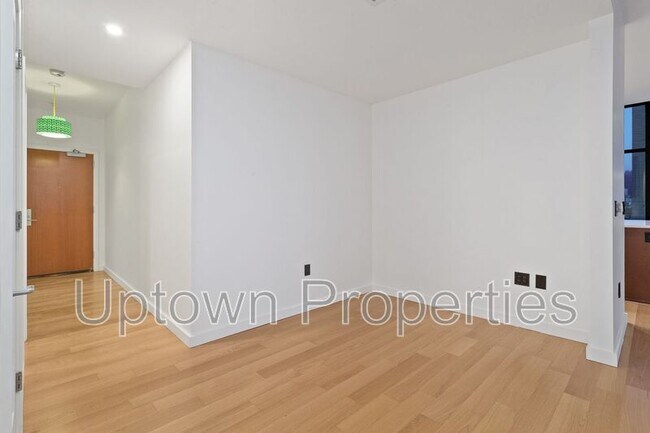 Foto del edificio - 1025 NW Couch St
