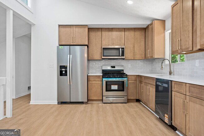 Building Photo - 4050 Daron Ct