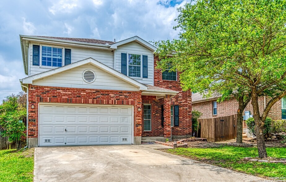 Foto principal - 2637 Gallant Fox Dr