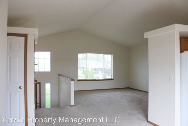 Building Photo - 5 br, 3 bath House - 419 N. Arbutus Ave