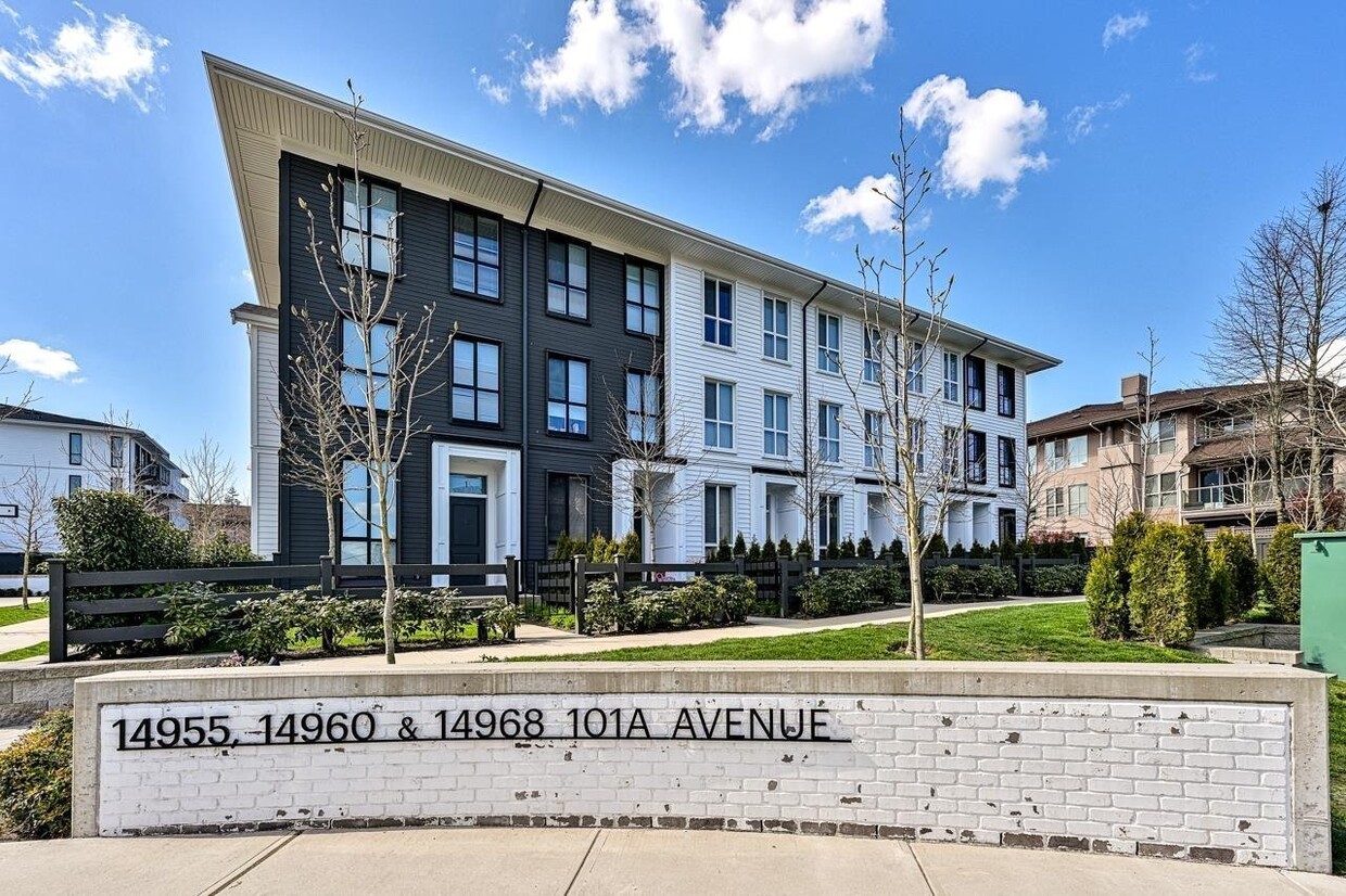 Photo principale - 14955-1101A 101a Ave