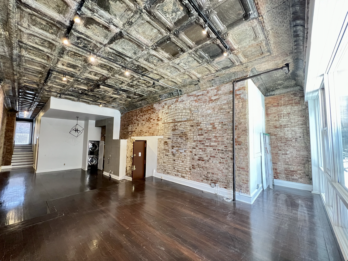 Foto principal - 7 W 24th St