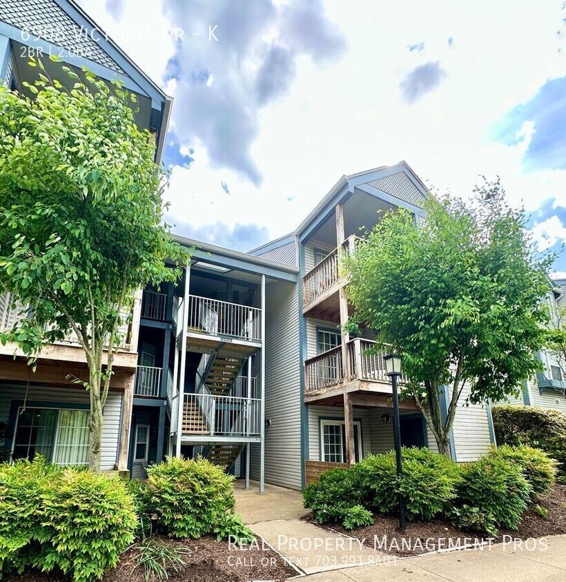 Primary Photo - 6908 Victoria Dr