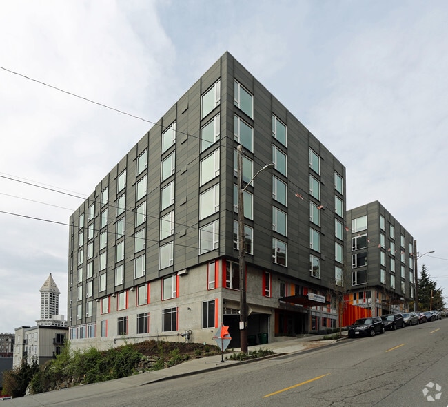 Building Photo - Hana