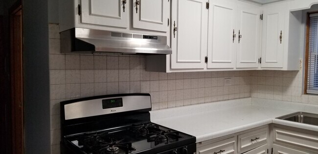 Foto del edificio - 8634 W Berwyn Ave