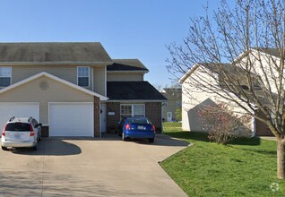 Building Photo - 1512-1514-1514 Citadel Dr