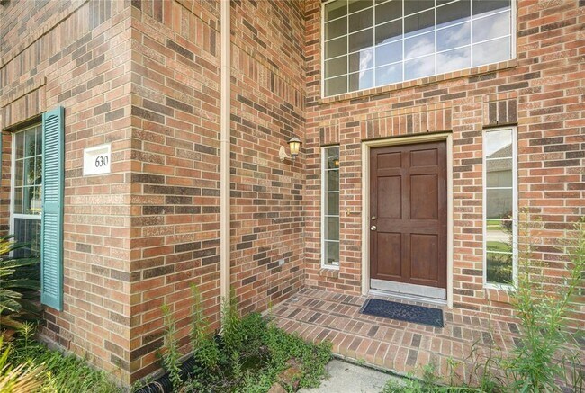 Building Photo - 630 Manchester Trail Dr