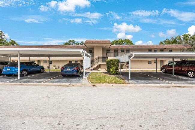 Foto del edificio - 9945 47th Ave N