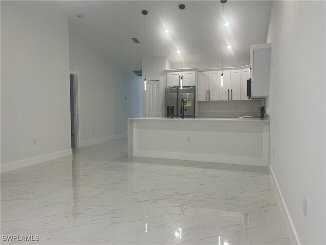 Foto del edificio - 2403 Dogwood Ave S
