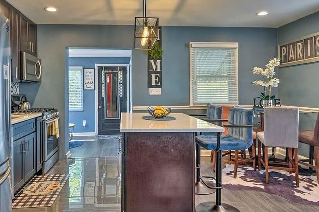 Building Photo - 4617 Boosa St