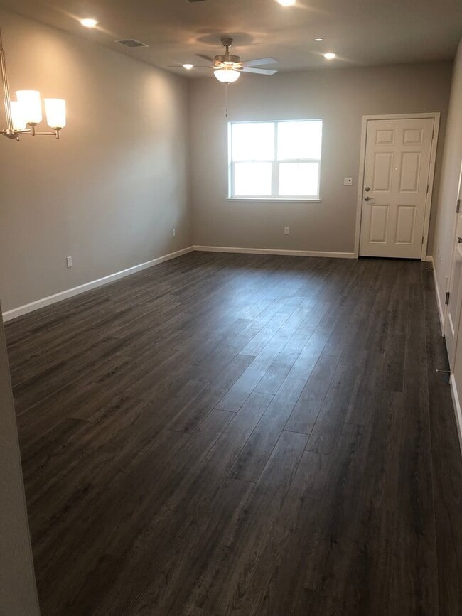 Building Photo - Private Condo in Awesome Rocklin Location!