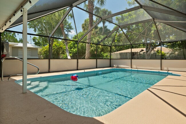 Foto del edificio - 4220 Sunrise Blvd