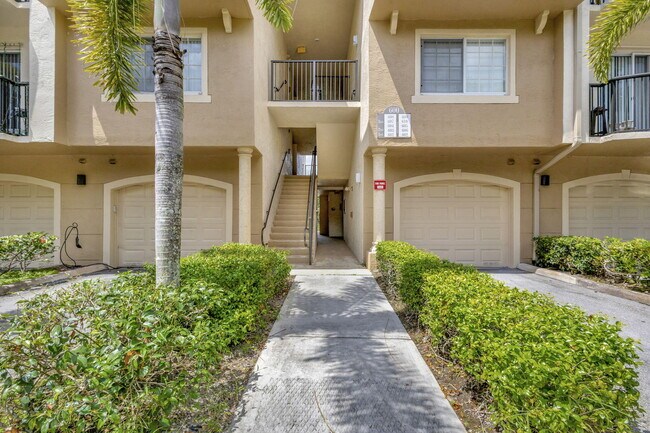 Foto del edificio - 600 Crestwood Ct N