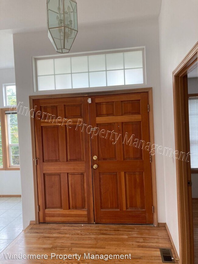 Foto del edificio - 12231 Crossridge Ave NW