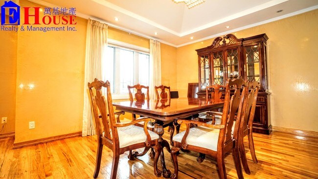 Building Photo - 44 Grayson St