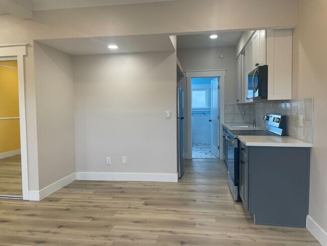 Foto del edificio - 3091-3095 39th St - 3093 #B
