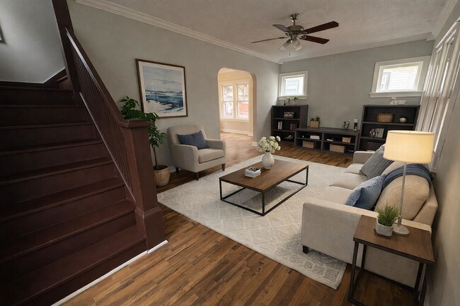 Foto del edificio - Spacious 4-Bedroom Akron Home with Attic Master & Private Driveway