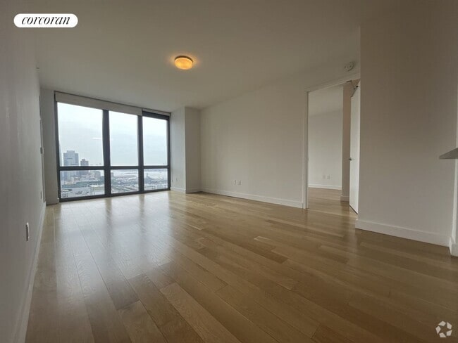 Building Photo - 606 W 57th St