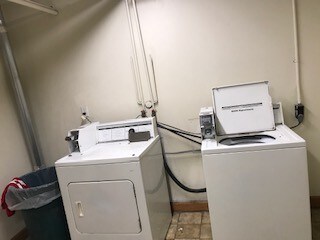 Foto del edificio - 1510 Witzel Ave