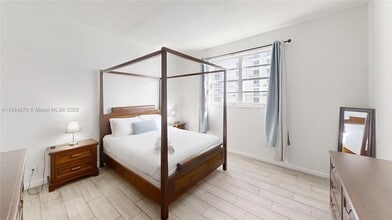 Building Photo - 4001S S Ocean Dr