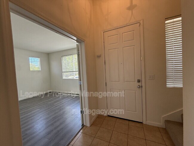 Foto del edificio - 1552 Bailey Dr