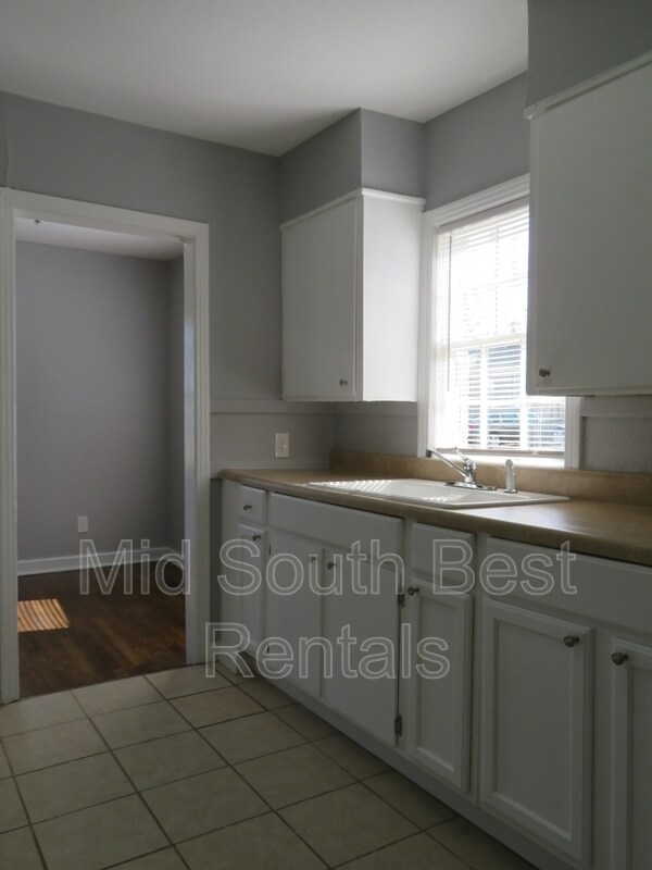 Building Photo - 1387 Kimball Ave