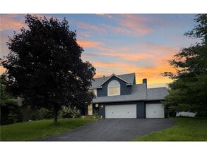 Building Photo - 15612 Canyon Ridge