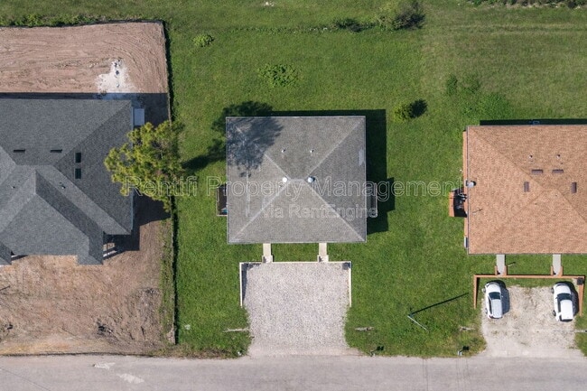 Foto del edificio - 210 Ichabod Ave