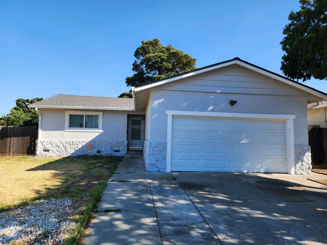 Primary Photo - 2937 N Francisco Way